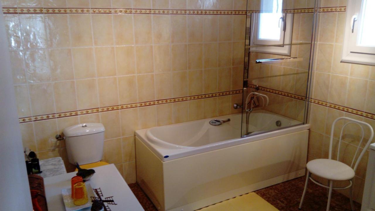Bed and Breakfast L'Oustau Bonur Bourg-Saint-Andéol Exterior foto