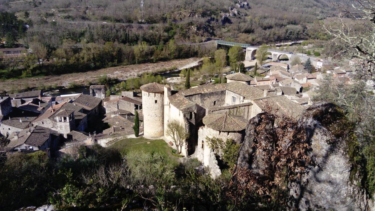 Bed and Breakfast L'Oustau Bonur Bourg-Saint-Andéol Exterior foto